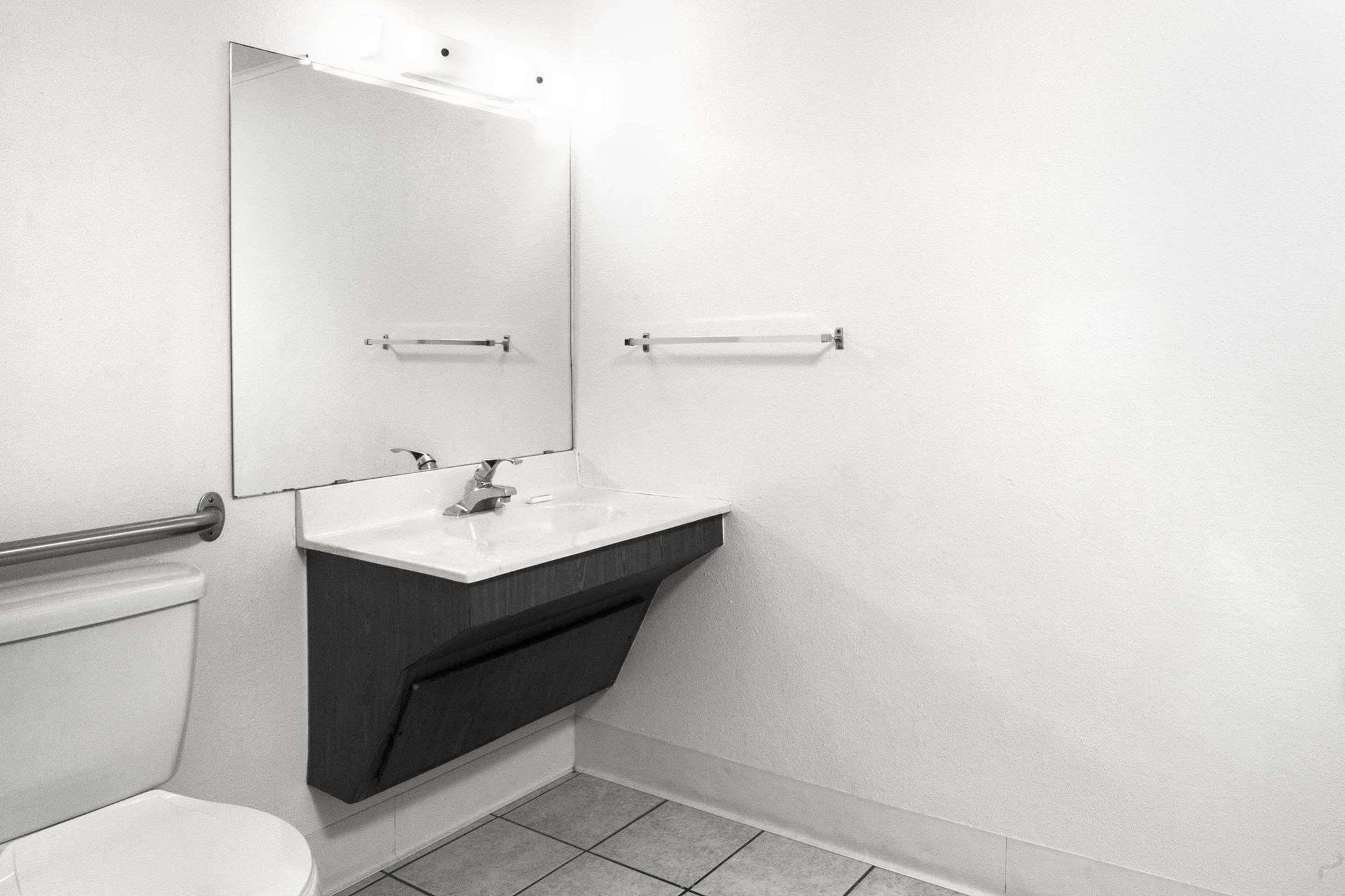 Knights Inn Pittston Экстерьер фото